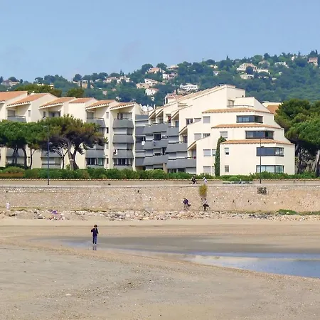 Beautiful In Sete With Kitchen Apartment Meze