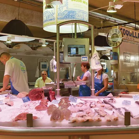 Stunning In Sete With Wifi Apartment Sète