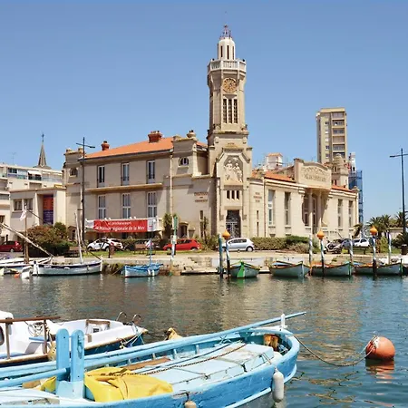 Apartment Stunning In Sete With Wifi Sète