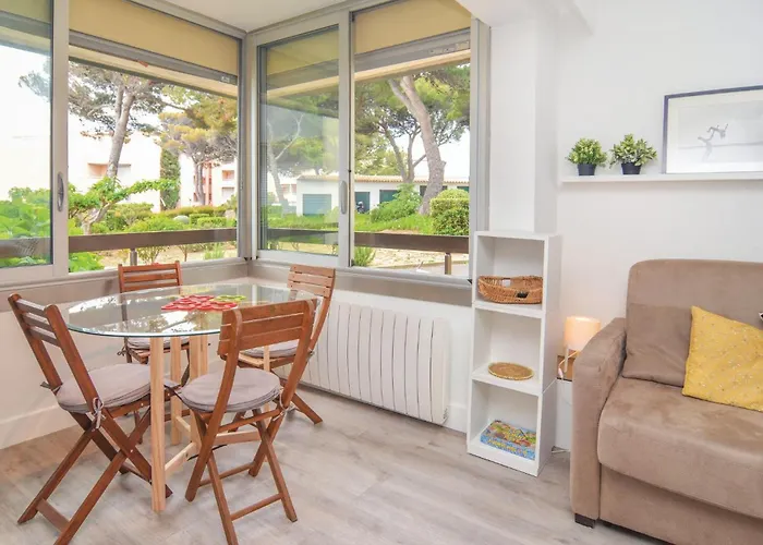 Stunning In Sete With Wifi * Sète