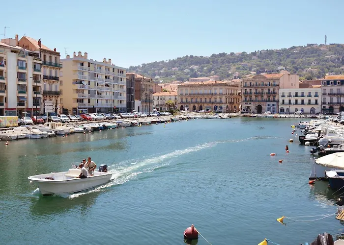 Apartman Stunning In Sete With Wifi Sète